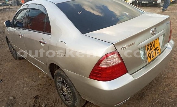 Nunua Ilio tumika Toyota Corolla Fedha Gari ndani ya Nairobi nchini Nairobi Nunua Ilio tumika Toyota Corolla Fedha Gari ndani ya Nairobi nchini Nairobi
