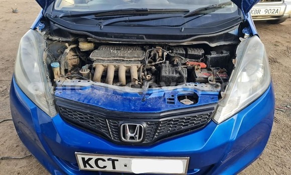 Nunua Ilio tumika Honda Fit Bluu Gari ndani ya Nairobi nchini Nairobi Nunua Ilio tumika Honda Fit Bluu Gari ndani ya Nairobi nchini Nairobi