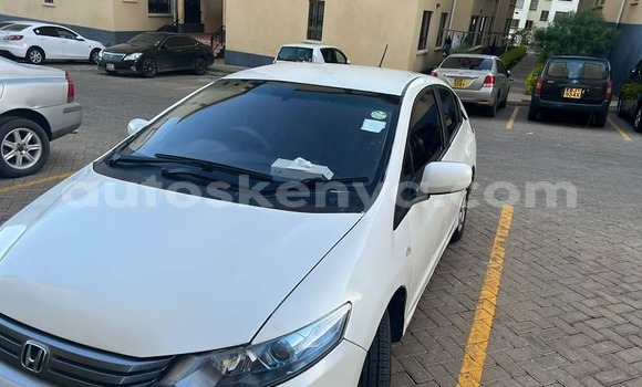 Nunua Ilio tumika Honda Insight Nyeupe Gari ndani ya Nairobi nchini Nairobi Nunua Ilio tumika Honda Insight Nyeupe Gari ndani ya Nairobi nchini Nairobi