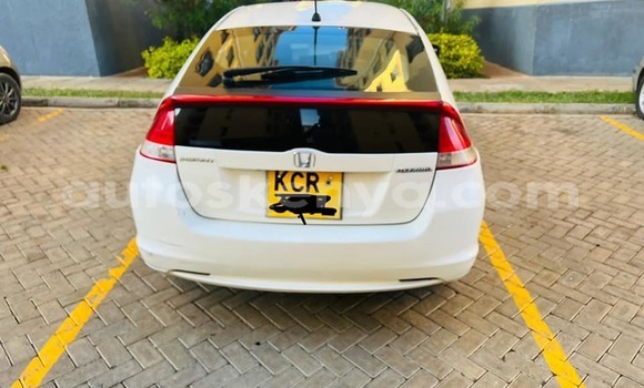 Nunua Ilio tumika Honda Insight Nyeupe Gari ndani ya Nairobi nchini Nairobi Nunua Ilio tumika Honda Insight Nyeupe Gari ndani ya Nairobi nchini Nairobi