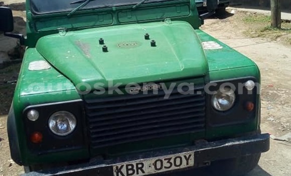 Nunua Ilio tumika Land Rover Defender Kijani Gari ndani ya Nairobi nchini Nairobi Nunua Ilio tumika Land Rover Defender Kijani Gari ndani ya Nairobi nchini Nairobi