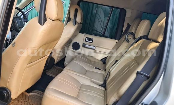 Oofamaa Land Rover Discovery Silver Makiinaa iti Nairobi keessatti Nairobi keessatti Oofamaa Land Rover Discovery Silver Makiinaa iti Nairobi keessatti Nairobi keessatti