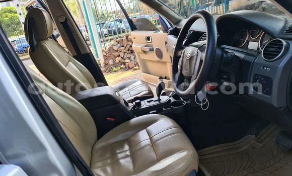 Oofamaa Land Rover Discovery Silver Makiinaa iti Nairobi keessatti Nairobi keessatti Oofamaa Land Rover Discovery Silver Makiinaa iti Nairobi keessatti Nairobi keessatti