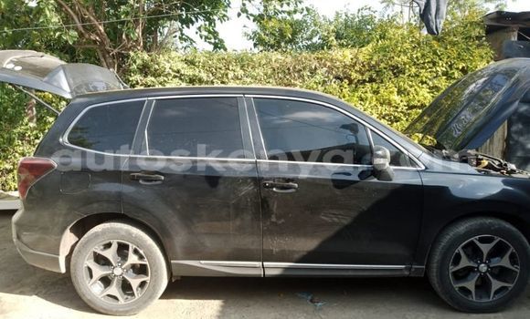 Oofamaa Subaru Forester Black Makiinaa iti Nairobi keessatti Nairobi keessatti