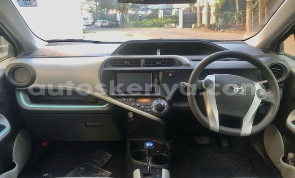 Oofamaa Toyota Aqua Silver Makiinaa iti Nairobi keessatti Nairobi keessatti Oofamaa Toyota Aqua Silver Makiinaa iti Nairobi keessatti Nairobi keessatti