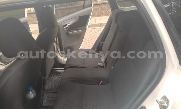 Oofamaa Toyota Fielder White Makiinaa iti Nairobi keessatti Nairobi keessatti Oofamaa Toyota Fielder White Makiinaa iti Nairobi keessatti Nairobi keessatti