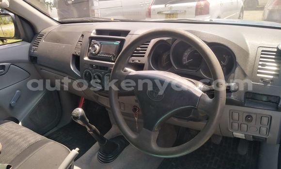Oofamaa Toyota Hilux Blue Makiinaa iti Nairobi keessatti Nairobi keessatti Oofamaa Toyota Hilux Blue Makiinaa iti Nairobi keessatti Nairobi keessatti