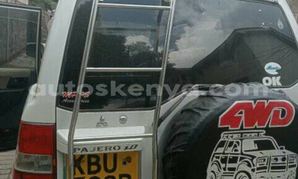 Nunua Ilio tumika Mitsubishi Pajero iO Nyeupe Gari ndani ya Nairobi nchini Nairobi Nunua Ilio tumika Mitsubishi Pajero iO Nyeupe Gari ndani ya Nairobi nchini Nairobi
