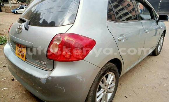 Nunua Ilio tumika Toyota Auris Fedha Gari ndani ya Nairobi nchini Nairobi Nunua Ilio tumika Toyota Auris Fedha Gari ndani ya Nairobi nchini Nairobi