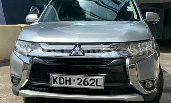 Nunua Ilio tumika Mitsubishi Outlander Fedha Gari ndani ya Nairobi nchini Nairobi Nunua Ilio tumika Mitsubishi Outlander Fedha Gari ndani ya Nairobi nchini Nairobi