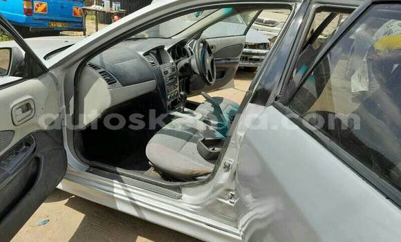 Nunua Ilio tumika Nissan Wingroad Fedha Gari ndani ya Nairobi nchini Nairobi Nunua Ilio tumika Nissan Wingroad Fedha Gari ndani ya Nairobi nchini Nairobi