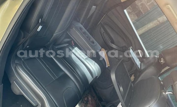 Nunua Ilio tumika Ford Kuga Kijani Gari ndani ya Nairobi nchini Nairobi Nunua Ilio tumika Ford Kuga Kijani Gari ndani ya Nairobi nchini Nairobi