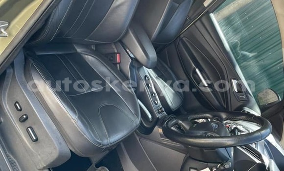 Nunua Ilio tumika Ford Kuga Kijani Gari ndani ya Nairobi nchini Nairobi Nunua Ilio tumika Ford Kuga Kijani Gari ndani ya Nairobi nchini Nairobi