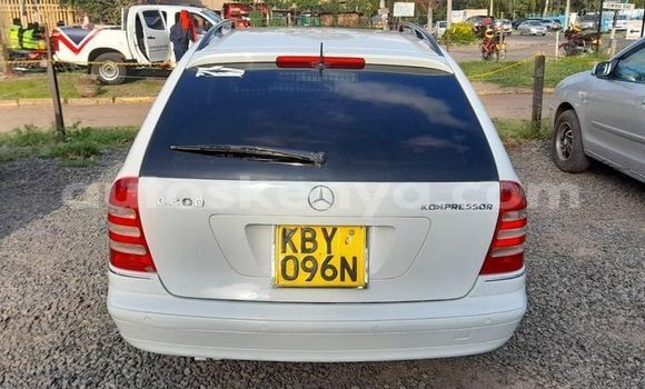 Nunua Ilio tumika Mercedes‒Benz C–Class Nyeupe Gari ndani ya Nairobi nchini Nairobi Nunua Ilio tumika Mercedes‒Benz C–Class Nyeupe Gari ndani ya Nairobi nchini Nairobi
