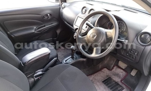 Nunua Ilio tumika Nissan tiida Nyeupe Gari ndani ya Nairobi nchini Nairobi Nunua Ilio tumika Nissan tiida Nyeupe Gari ndani ya Nairobi nchini Nairobi