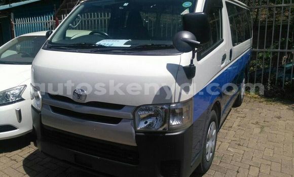 Nunua Ilio tumika Toyota Hiace Nyeupe Gari ndani ya Nairobi nchini Nairobi Nunua Ilio tumika Toyota Hiace Nyeupe Gari ndani ya Nairobi nchini Nairobi