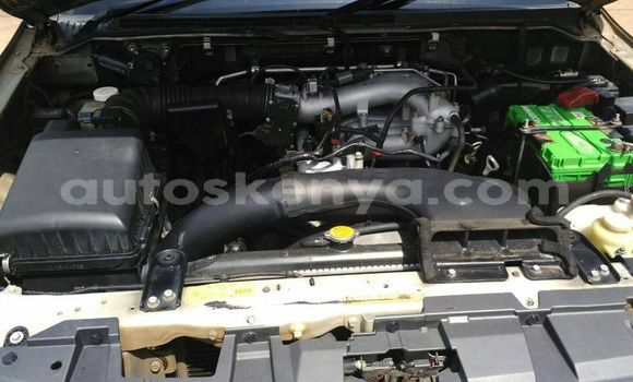 Nunua Ilio tumika Mitsubishi Pajero Beige Gari ndani ya Nairobi nchini Nairobi Nunua Ilio tumika Mitsubishi Pajero Beige Gari ndani ya Nairobi nchini Nairobi