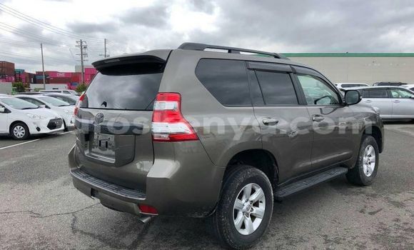 Oofamaa Toyota Land Cruiser Prado Brown Makiinaa iti Nairobi keessatti Nairobi keessatti Oofamaa Toyota Land Cruiser Prado Brown Makiinaa iti Nairobi keessatti Nairobi keessatti