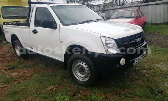Nunua Ilio tumika Isuzu D–MAX Nyeupe Gari ndani ya Nairobi nchini Nairobi Nunua Ilio tumika Isuzu D–MAX Nyeupe Gari ndani ya Nairobi nchini Nairobi