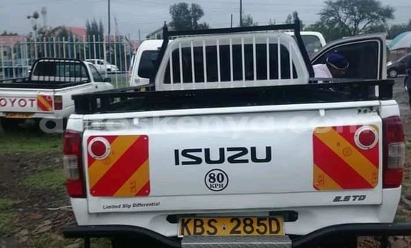 Nunua Ilio tumika Isuzu D–MAX Nyeupe Gari ndani ya Nairobi nchini Nairobi Nunua Ilio tumika Isuzu D–MAX Nyeupe Gari ndani ya Nairobi nchini Nairobi