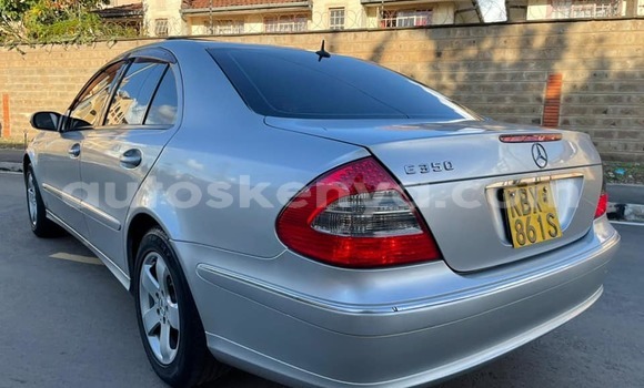 Nunua Ilio tumika Mercedes‒Benz E–Class Fedha Gari ndani ya Nairobi nchini Nairobi Nunua Ilio tumika Mercedes‒Benz E–Class Fedha Gari ndani ya Nairobi nchini Nairobi