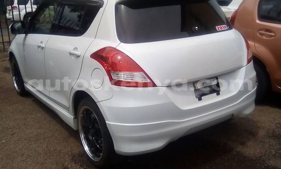 Nunua Ilio tumika Suzuki Swift Nyeupe Gari ndani ya Nairobi nchini Nairobi Nunua Ilio tumika Suzuki Swift Nyeupe Gari ndani ya Nairobi nchini Nairobi