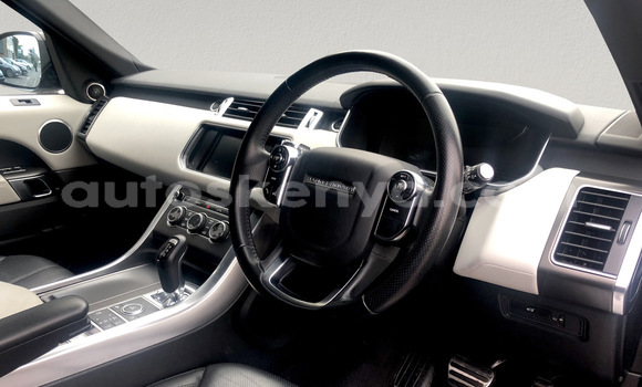 Nunua Ilio tumika Land Rover Range Rover Sport Nyeusi Gari ndani ya Nairobi nchini Nairobi Nunua Ilio tumika Land Rover Range Rover Sport Nyeusi Gari ndani ya Nairobi nchini Nairobi