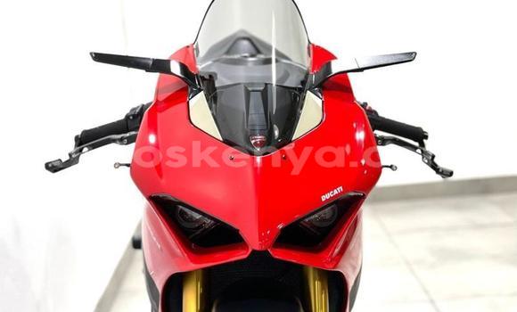 Nunua Ilio tumika Ducati Panigale Nyekundu Bike ndani ya Nairobi nchini Nairobi Nunua Ilio tumika Ducati Panigale Nyekundu Bike ndani ya Nairobi nchini Nairobi