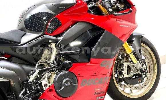 Nunua Ilio tumika Ducati Panigale Nyekundu Bike ndani ya Nairobi nchini Nairobi Nunua Ilio tumika Ducati Panigale Nyekundu Bike ndani ya Nairobi nchini Nairobi