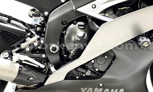 Nunua Ilio tumika Yamaha YZ Fedha Bike ndani ya Mombasa nchini Kenya ya Pwani Nunua Ilio tumika Yamaha YZ Fedha Bike ndani ya Mombasa nchini Kenya ya Pwani