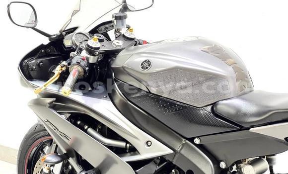 Nunua Ilio tumika Yamaha YZ Fedha Bike ndani ya Mombasa nchini Kenya ya Pwani Nunua Ilio tumika Yamaha YZ Fedha Bike ndani ya Mombasa nchini Kenya ya Pwani