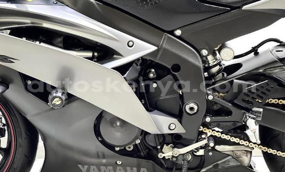 Nunua Ilio tumika Yamaha YZ Fedha Bike ndani ya Mombasa nchini Kenya ya Pwani Nunua Ilio tumika Yamaha YZ Fedha Bike ndani ya Mombasa nchini Kenya ya Pwani