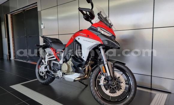 Nunua Ilio tumika Ducati Multistrada Nyekundu Bike ndani ya Mombasa nchini Kenya ya Pwani