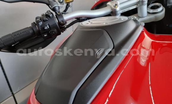 Nunua Ilio tumika Ducati Multistrada Nyekundu Bike ndani ya Mombasa nchini Kenya ya Pwani Nunua Ilio tumika Ducati Multistrada Nyekundu Bike ndani ya Mombasa nchini Kenya ya Pwani