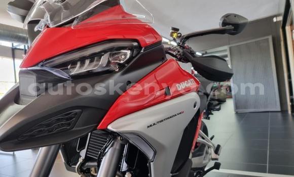 Nunua Ilio tumika Ducati Multistrada Nyekundu Bike ndani ya Mombasa nchini Kenya ya Pwani Nunua Ilio tumika Ducati Multistrada Nyekundu Bike ndani ya Mombasa nchini Kenya ya Pwani