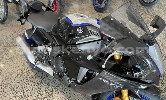 Nunua Ilio tumika Yamaha R1 Nyeusi Bike ndani ya Nairobi nchini Nairobi Nunua Ilio tumika Yamaha R1 Nyeusi Bike ndani ya Nairobi nchini Nairobi