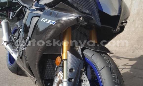 Nunua Ilio tumika Yamaha R1 Nyeusi Bike ndani ya Nairobi nchini Nairobi Nunua Ilio tumika Yamaha R1 Nyeusi Bike ndani ya Nairobi nchini Nairobi