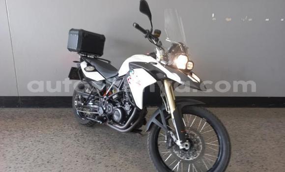 Oofamaa BMW F 700 White Doqdoqqee iti Nairobi keessatti Nairobi keessatti
