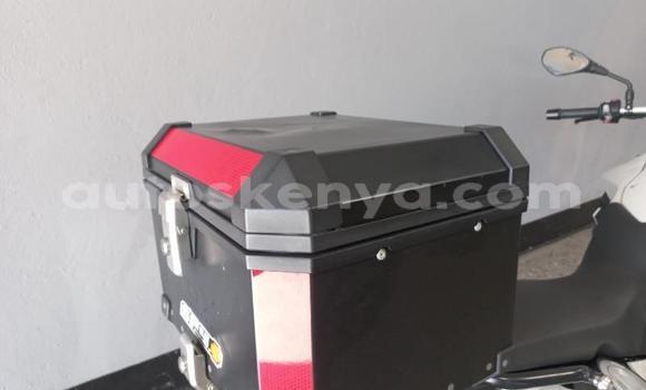 Nunua Ilio tumika BMW F 700 Nyeupe Bike ndani ya Nairobi nchini Nairobi Nunua Ilio tumika BMW F 700 Nyeupe Bike ndani ya Nairobi nchini Nairobi