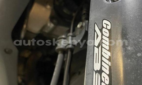 Nunua Ilio tumika Honda VFR Nyekundu Bike ndani ya Mombasa nchini Kenya ya Pwani Nunua Ilio tumika Honda VFR Nyekundu Bike ndani ya Mombasa nchini Kenya ya Pwani