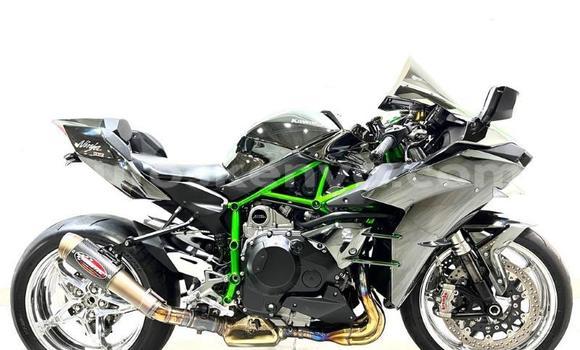 Nunua Ilio tumika Kawasaki H Nyeusi Bike ndani ya Nairobi nchini Nairobi Nunua Ilio tumika Kawasaki H Nyeusi Bike ndani ya Nairobi nchini Nairobi