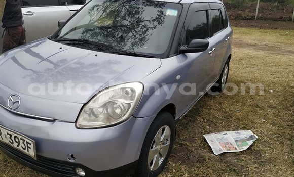 Nunua Ilio tumika Mazda Verisa Bluu Gari ndani ya Nairobi nchini Nairobi