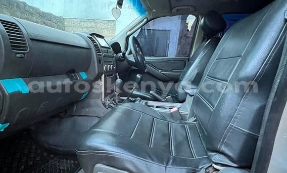 Buy Used Nissan Navara Silver Car in Nairobi in Nairobi Buy Used Nissan Navara Silver Car in Nairobi in Nairobi