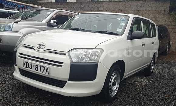 Nunua Ilio tumika Toyota Probox Nyeupe Gari ndani ya Nairobi nchini Nairobi