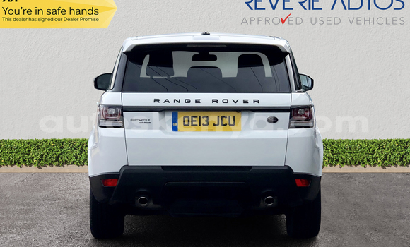 Nunua Ilio tumika Land Rover Range Rover Sport Nyeupe Gari ndani ya Nairobi nchini Nairobi Nunua Ilio tumika Land Rover Range Rover Sport Nyeupe Gari ndani ya Nairobi nchini Nairobi