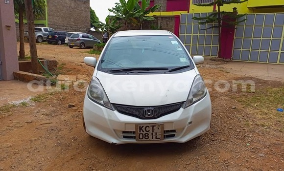Buy Used Honda Fit White Car in Nairobi in Nairobi Buy Used Honda Fit White Car in Nairobi in Nairobi