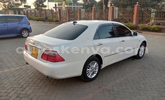 Buy Used Toyota Crown White Car in Nairobi in Nairobi Buy Used Toyota Crown White Car in Nairobi in Nairobi