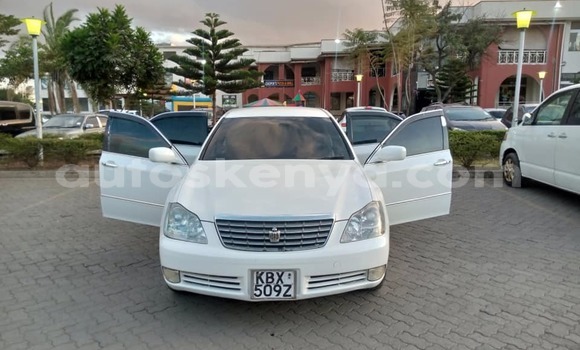 Buy Used Toyota Crown White Car in Nairobi in Nairobi Buy Used Toyota Crown White Car in Nairobi in Nairobi