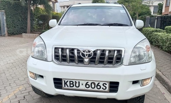 Buy Used Toyota Land Cruiser Prado White Car in Nairobi in Nairobi Buy Used Toyota Land Cruiser Prado White Car in Nairobi in Nairobi