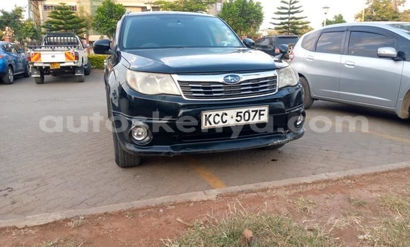 Oofamaa Subaru Forester Black Makiinaa iti Nairobi keessatti Nairobi keessatti